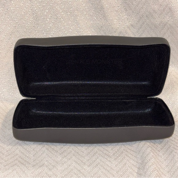 Gentle Monster Black Hard Shell Sunglasses Eyeglasses Case